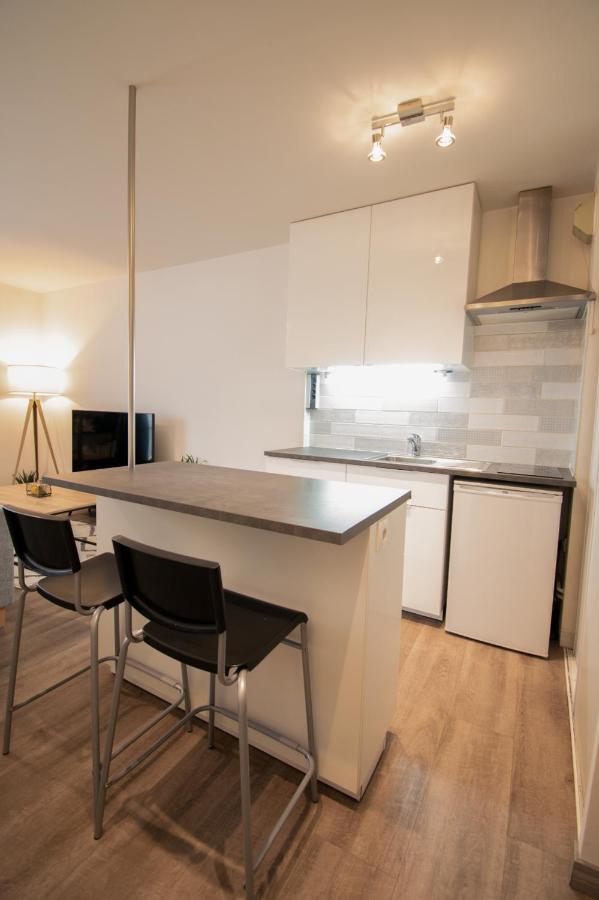Joli Studio Tout Confort A 2 Pas De La Gare Poissy Zewnętrze zdjęcie